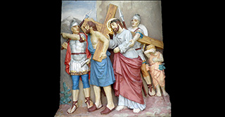 Simon von Cyrene hilft Jesus das Kreuz tragen 