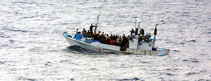 Boot mit Flüchtlingen an Bord
